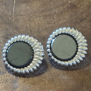 VTG Sarah Coventry Black Cabochon Silver Scalloped Sunburst Clip On Earrings
